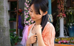 清纯校花第一夜献身老板